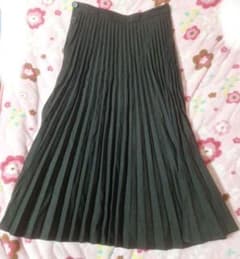 ZARA ブラック プリーツスカート EUR 36のサムネイル