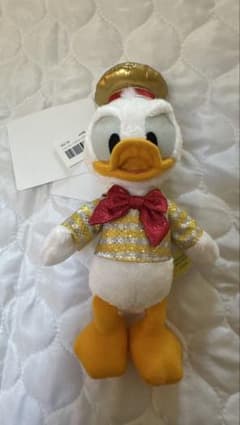 ディズニー ハピネスイズヒア ドナルド デイジー ぬいぐるみバッジ 2体セットのサムネイル