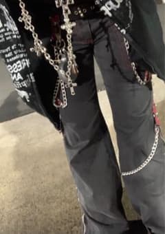TRIPP ブラックフレアパンツ チェーン付きのサムネイル