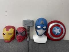 Marvel Avengers 5-Piece Role-Playing Set - Lights Up & Makes Sounds!