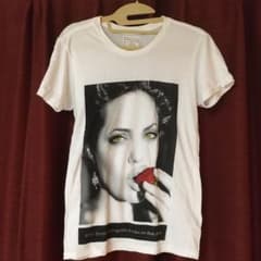 イレブンパリのアンジェリーナジョリーTシャツのサムネイル