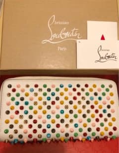 【★送料込★】ルブタン 長財布 ホワイト/マルチメタルのサムネイル