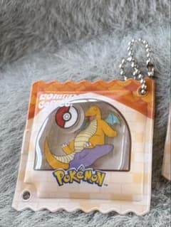 コメダ珈琲 ポケモン 豆菓子風チャーム カイリュー キーホルダー 全4種のサムネイル