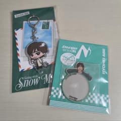 阿部亮平ソフビ　ミラーステッカー　たまゆきキーホルダー Snow Man 阿部亮平 アクリルキーホルダー&ミラーステッカー - メルカリ