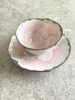有田焼 文山窯 プラチナ牡丹花 ピンク/カップ&ソサー - メルカリ