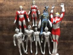 ウルトラマンフィギュアのサムネイル