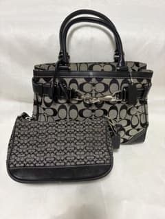 COACH シグネチャー ハンドバッグ ポーチ 2点セットのサムネイル