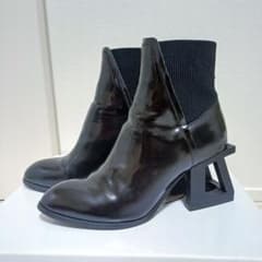 Jeffrey campbell サイドゴア ショートブーツ ブラック 23cmのサムネイル