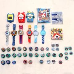 妖怪ウォッチセット 時計4種＆替えベルト2本 妖怪パッド メダル239枚等のサムネイル