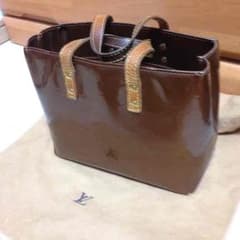 ✨週末売り切りセール✨ヴィトン ヴェルニ バッグのサムネイル