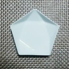 小田陶器 ファイ 五角形 プレート お皿 小皿 白 ホワイト モノトーンのサムネイル