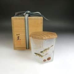 Ｗ９１６　茶器　『鮎の絵』『ガラス茶入』『蓑輪一星 作』　共箱　茶道具 W916 茶器 『鮎の絵』『ガラス茶入』『蓑輪一星 作』 共箱 茶道具
