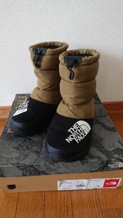 North Face NUPTSE メンズブーツのサムネイル