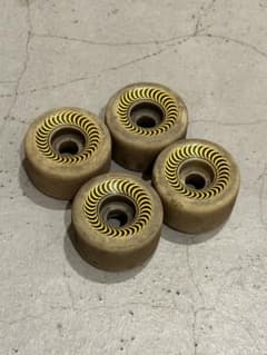 スケボーウィール　spitfire formula four 55mm 99aのサムネイル