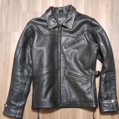 ビルウォールレザーをお借りします。のサムネイル