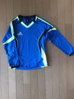 adidas アディダス　130cm 長袖のサムネイル