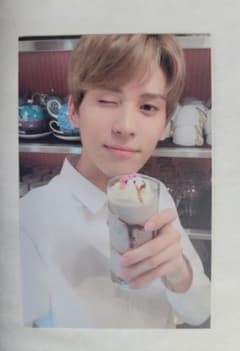 SF9 ユテヤン WOWカフェトレカのサムネイル