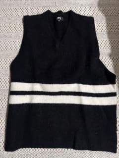 Stüssy Vネック ニットベスト ブラック M - メルカリ