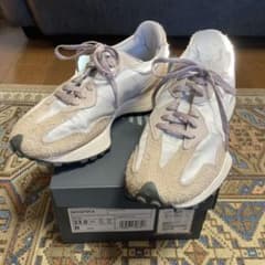 NEWBALANCE ニューバランス 327のサムネイル