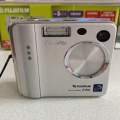 FUJI FILM FINEPIX F410のサムネイル