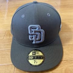 NEW ERA / ニューエラ　キャップ　1/8のサムネイル