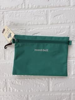 mont-bell ペーパーポーチ M エメラルド 新品のサムネイル
