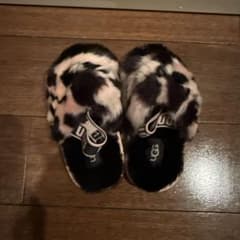 UGG ファーサンダル ロゴストラップ　14.5cmのサムネイル