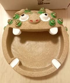 沖縄のシーサー灰皿（小物入れ）のサムネイル