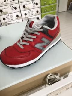 ニューバランス574のサムネイル