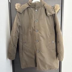 MONCLER カーキ　ダウンジャケット ファー付きのサムネイル
