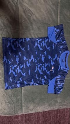 PUMA キッズ Tシャツ ブルー カモフラ柄 スポーツウェアのサムネイル