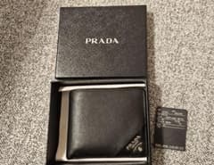 PRADA サフィアーノレザー 二つ折り財布 ブラックのサムネイル