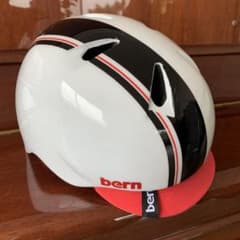 bern NINO ヘルメットのサムネイル