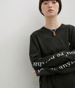 アダムエロペ　ロンT黒　長袖のサムネイル