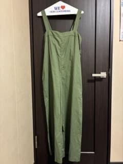 オリーブグリーン ストラップ付きオーバーオールのサムネイル