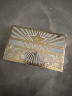 DIOR ホリデー　2025のサムネイル
