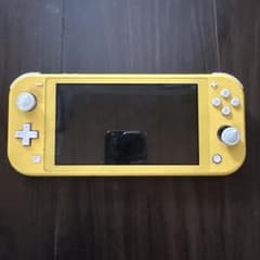 Nintendo Switch Lite イエロー 本体 ジャンク品のサムネイル
