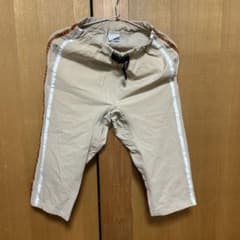 150サイズ ベージュ ハーフパンツ