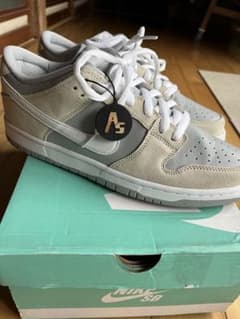 Nike SB Dunk Low Summit White Wolf greyのサムネイル