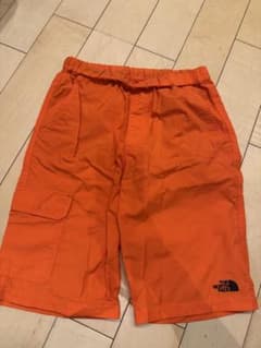 THE NORTH FACE ハーフパンツ　150 オレンジ　ノースフェイスのサムネイル