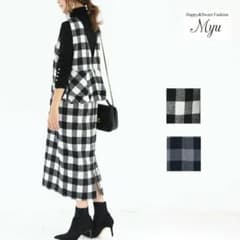 myu チェック バックフリル ワンピース 黒×白 38のサムネイル