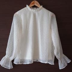 シフォン ホワイト トップスのサムネイル