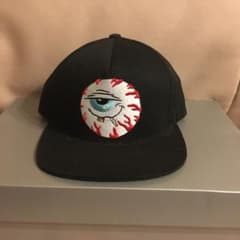 MISHKA CAPのサムネイル