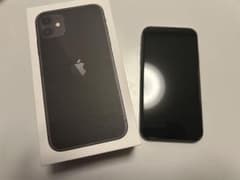 iPhone 11 ブラック 128 GB SIMフリーのサムネイル