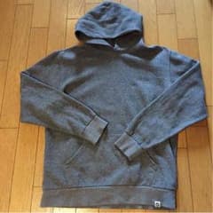 ☆ OUTDOOR グレー パーカー ☆のサムネイル