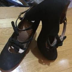 黒 パンプスのサムネイル