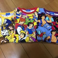 ディズニー 総柄 Tシャツ　3枚のサムネイル