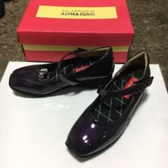 アルファキュービックパンプスのサムネイル