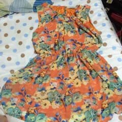 花柄ワンピース ロイヤルパーティー 値下げのサムネイル