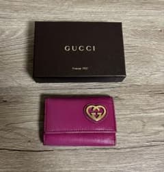 GUCCI ハートロゴ キーケース ピンク - メルカリ